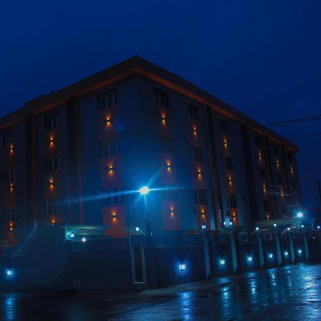 Six Diamond Hotel Икея Экстерьер фото