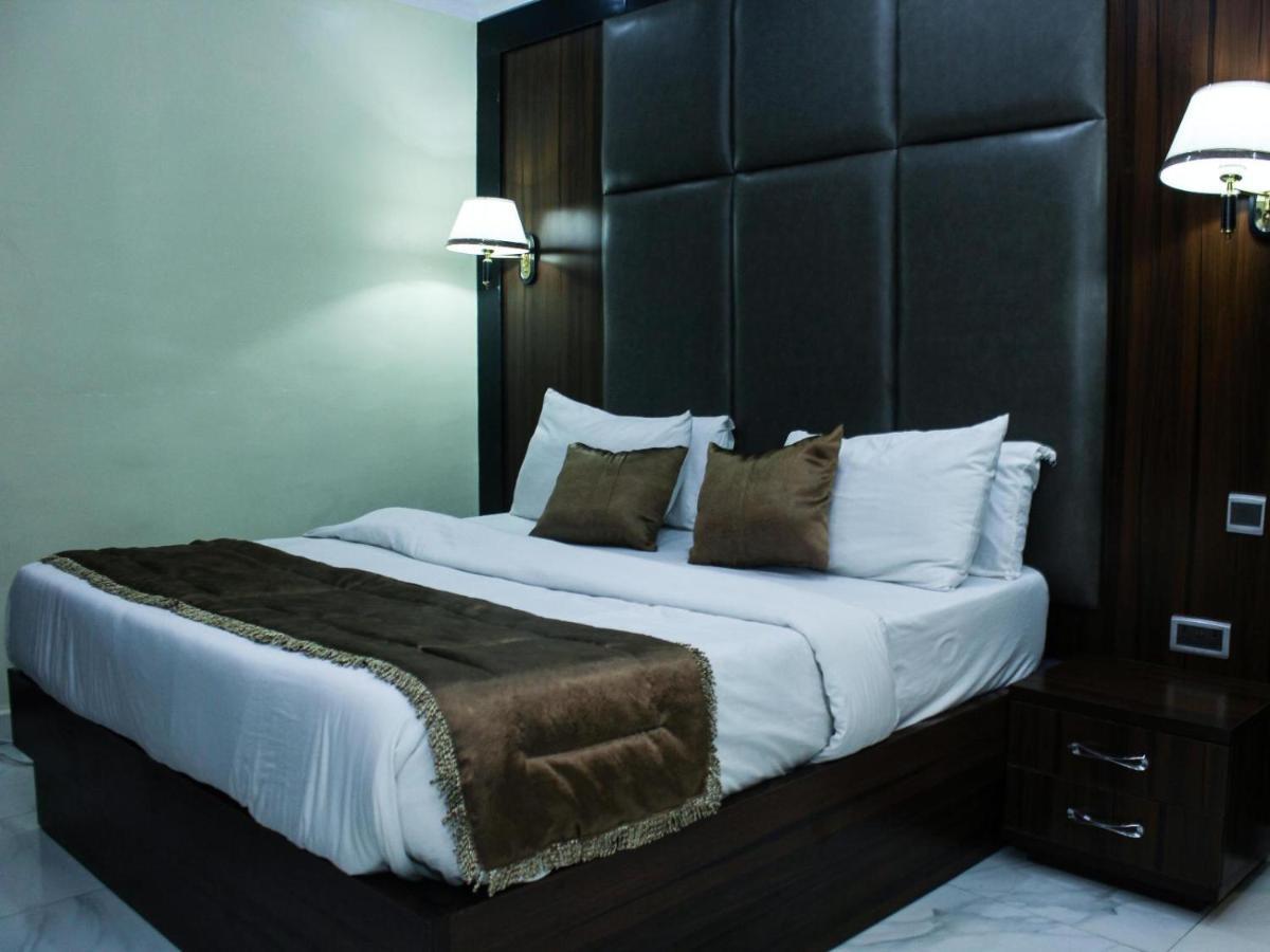 Six Diamond Hotel Икея Экстерьер фото
