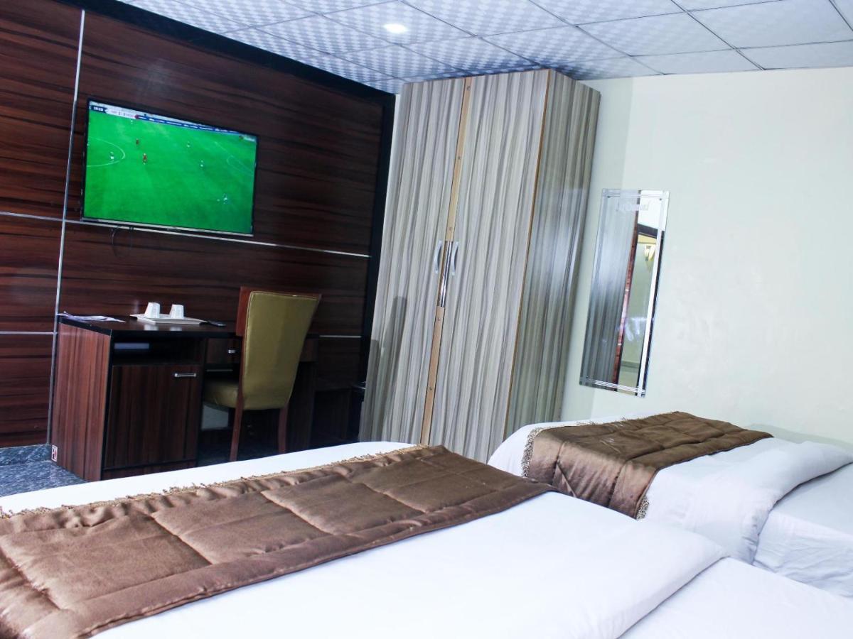 Six Diamond Hotel Икея Экстерьер фото