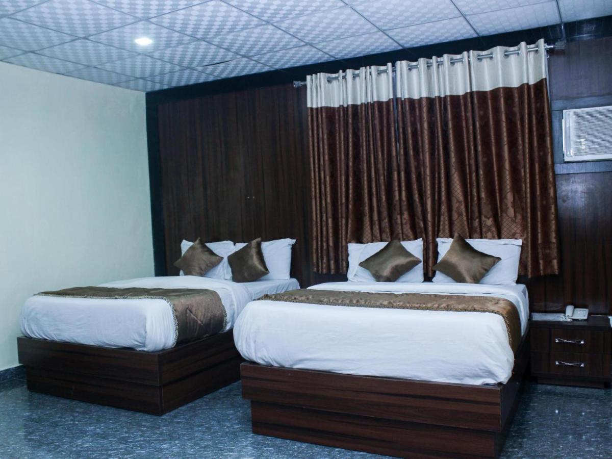 Six Diamond Hotel Икея Экстерьер фото